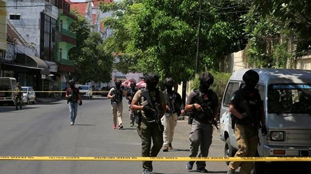 Endonezya'daki intihar saldırısını DEAŞ üstlendi