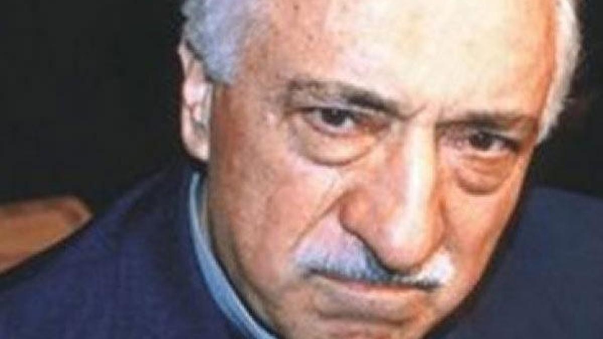 Teröristbaşı Gülen örgüt üyelerini sokağa çağırdı!