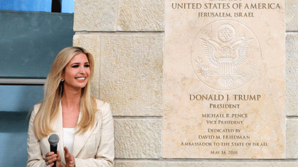 ABD basınından Ivanka'ya sert tepki: Babasının Küçük Gulyabanisi