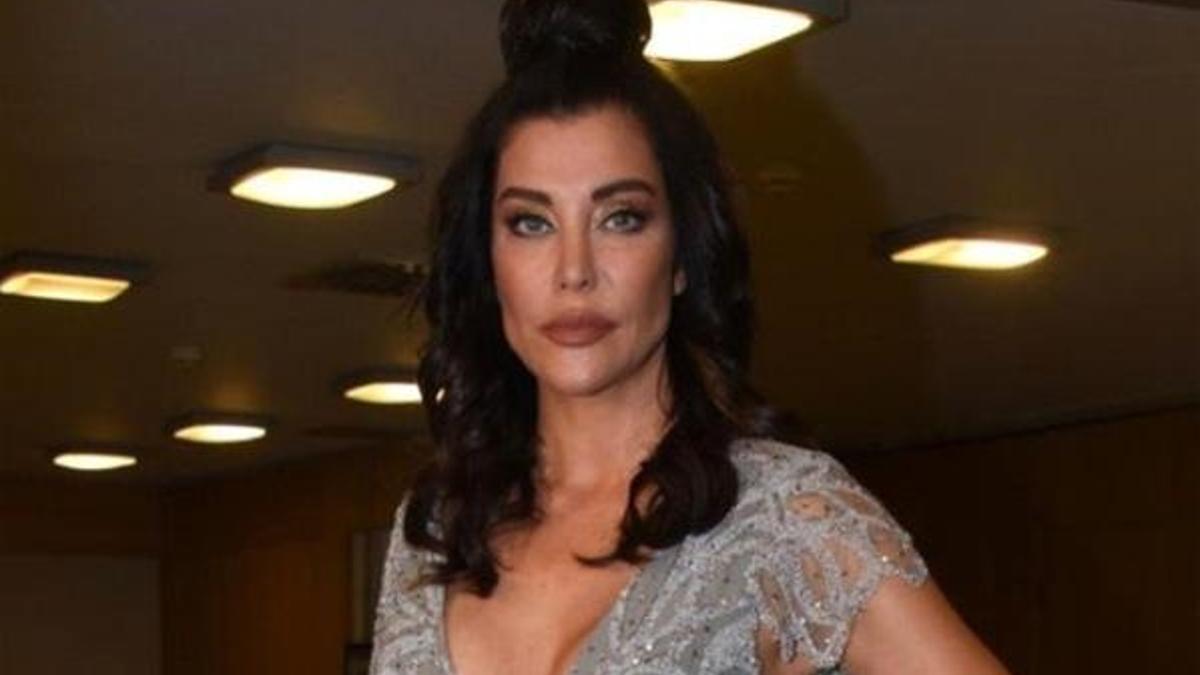 "Dini istismar etme" diyen takipçisine fena patladı