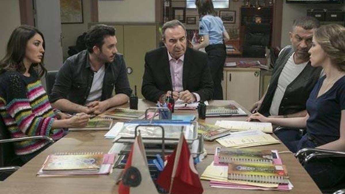 Arka Sokaklar 481. yeni bölümde Hande tehlikeli bir operasyonda!