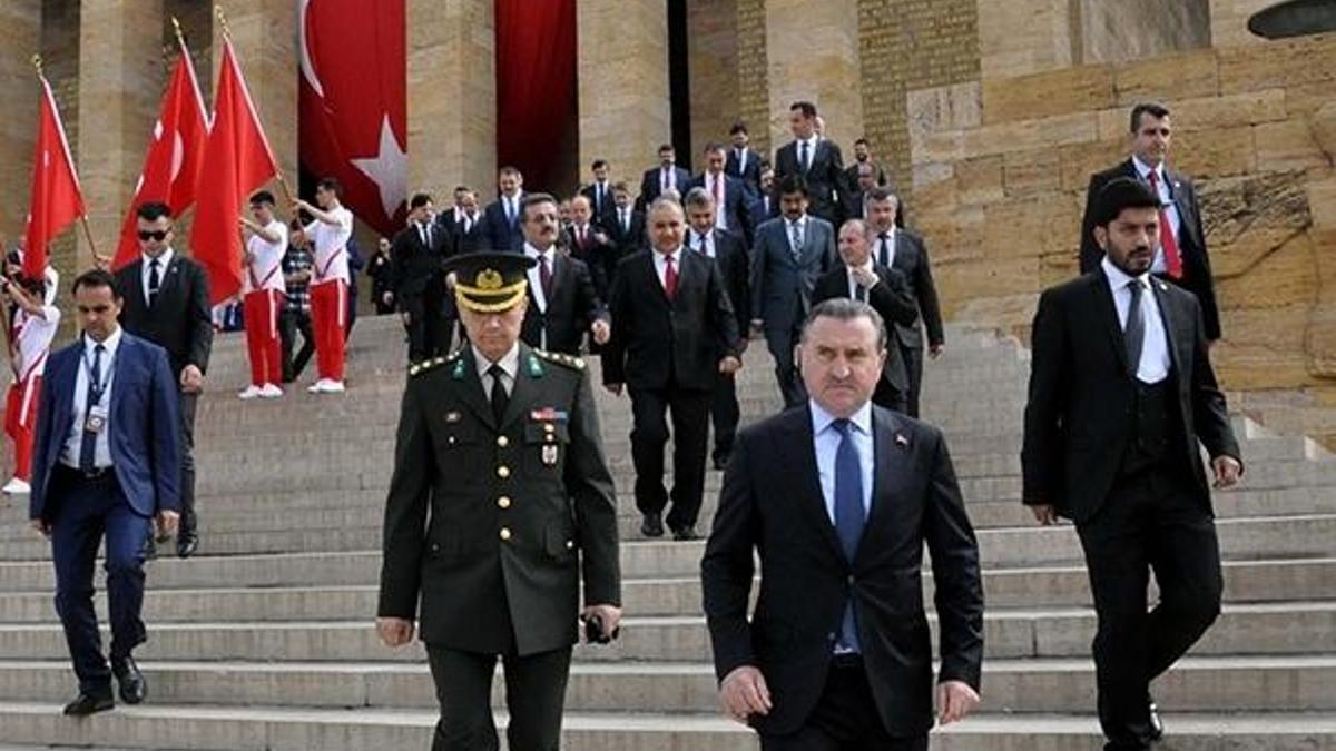 Anıtkabir'de 19 Mayıs töreni