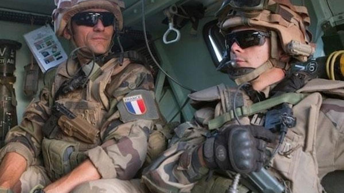 Son dakika... Fransız askerlerinden PKK'ya topçu desteği