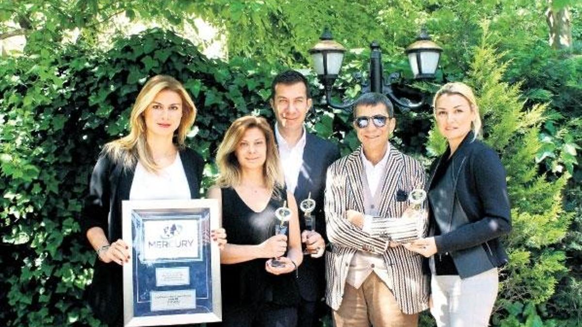 Lobby ödüle doymuyor