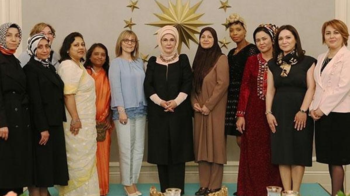 Emine Erdoğan'dan, misyon şeflerinin eşlerine iftar daveti