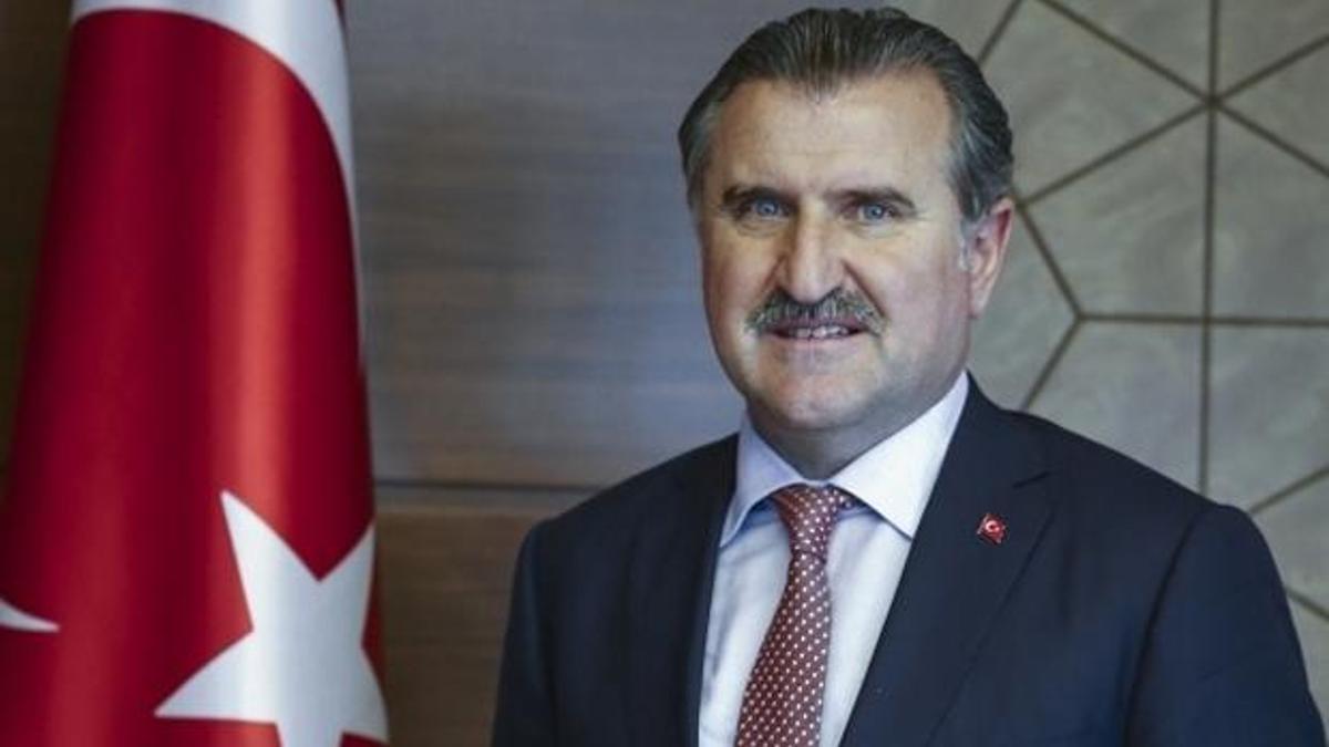 Bakan Bak'tan Fenerbahçe'ye tebrik