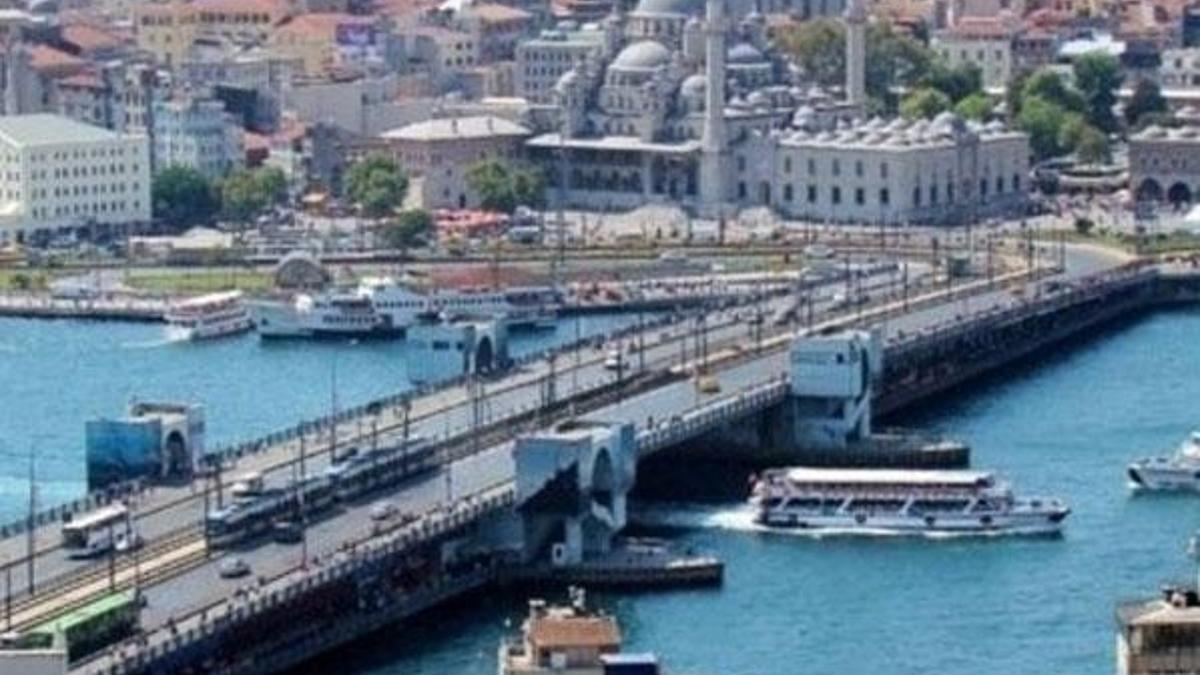 Haliç'teki iki köprü bir süre trafiğe kapatılacak