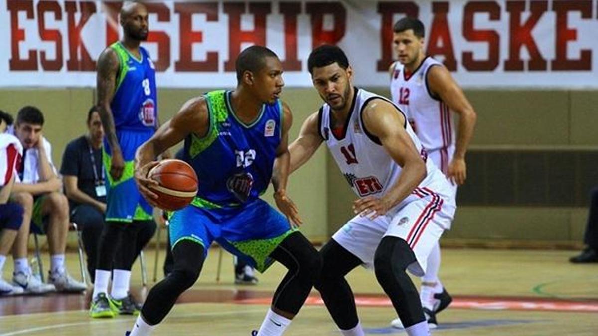 İlk yarı finalist TOFAŞ!