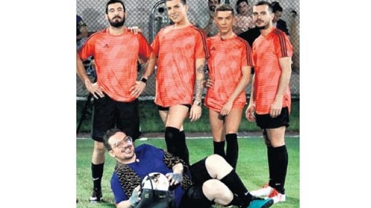 Fenomenlerin toplu fotoğrafı