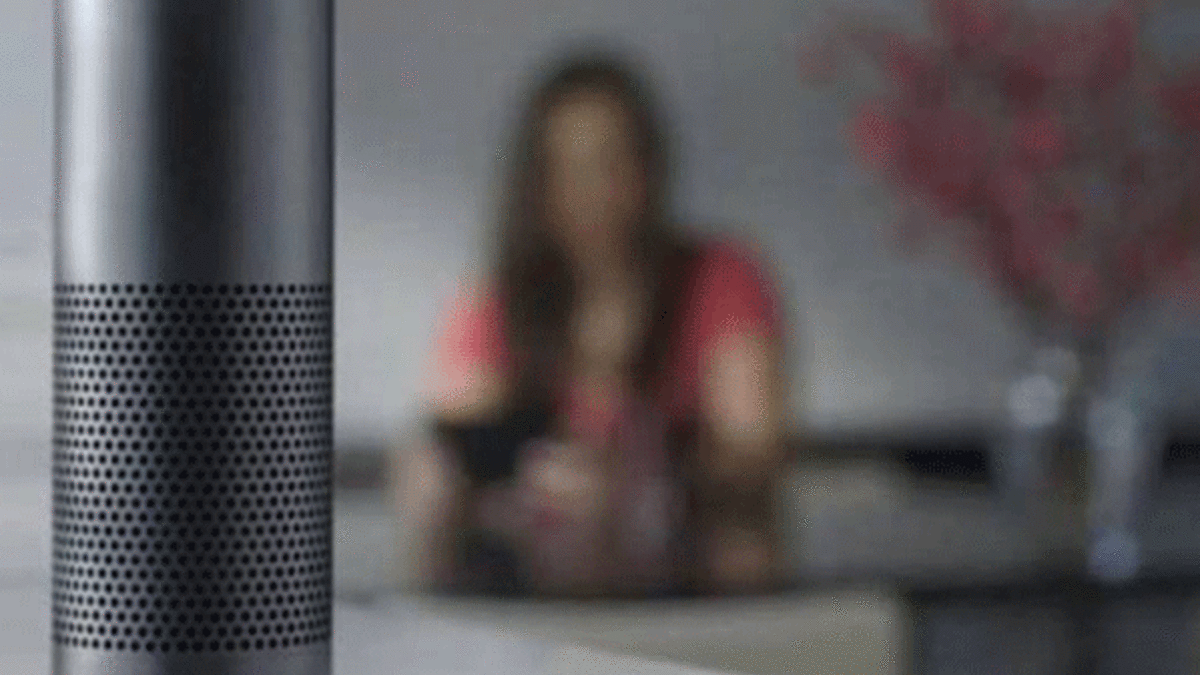 Amazon'dan aldılar, özel sohbetlerini kaydedip arkadaşlarına yolladı