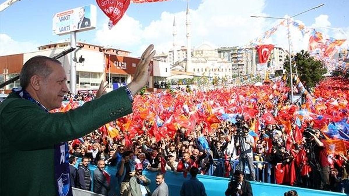Erdoğan: Rusya Türkiye'ye 1 milyar dolar ödeyecek