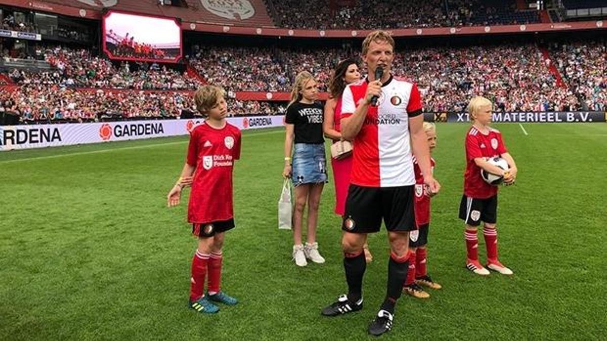 Kuyt'a muhteşem veda! Türkiye'den çok sayıda isim...