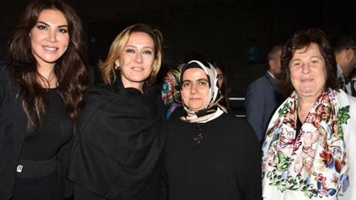 Sanat ve cemiyet dünyasının ünlü isimleri şehit ve gazi aileleri ile kucaklaştı