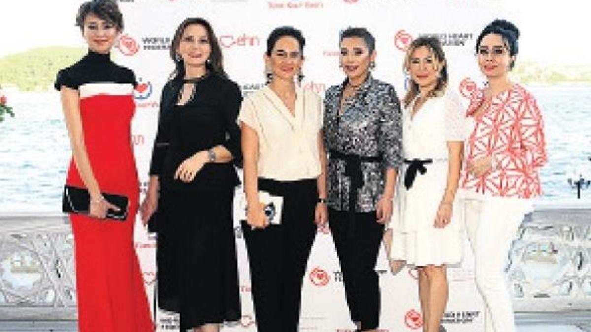 Kalp dostları iftarda buluştu