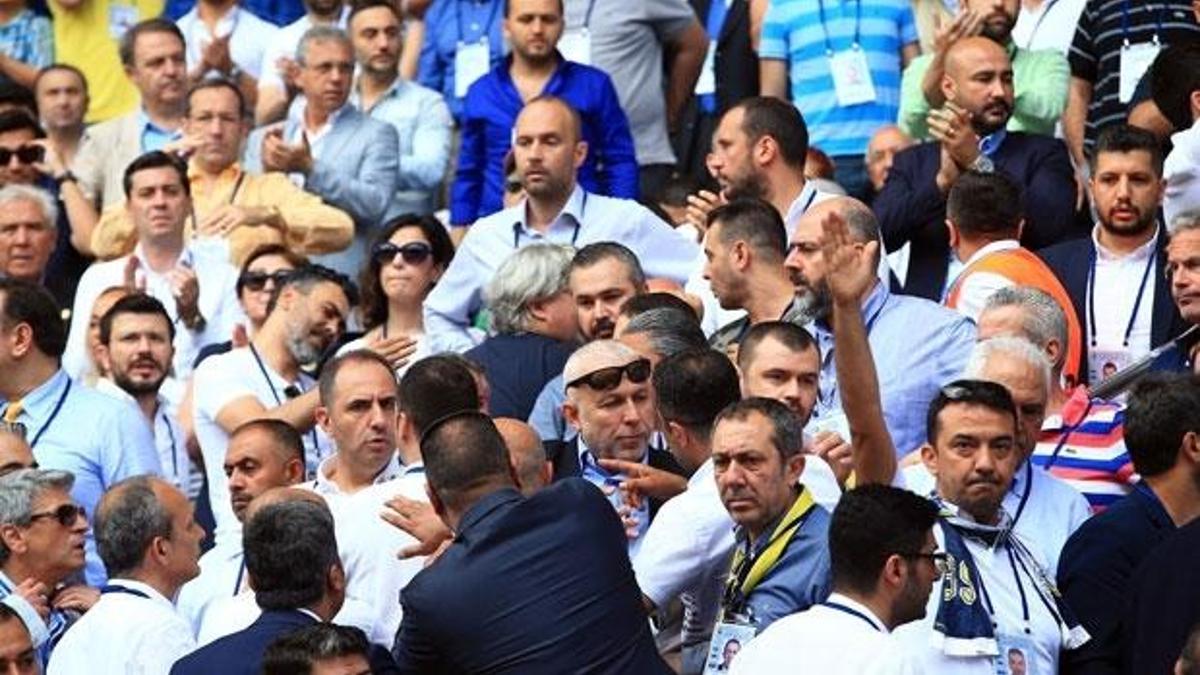 Fenerbahçe Kongresi'ne sınav tepkisi!