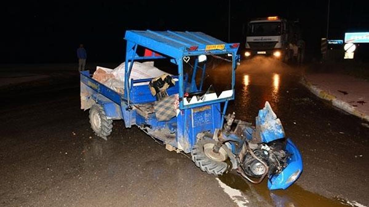 Erbaa'da otomobil ile patpat çarpıştı: 10 yaralı