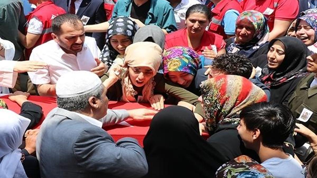 İki ilde şehitler uğurlandı!