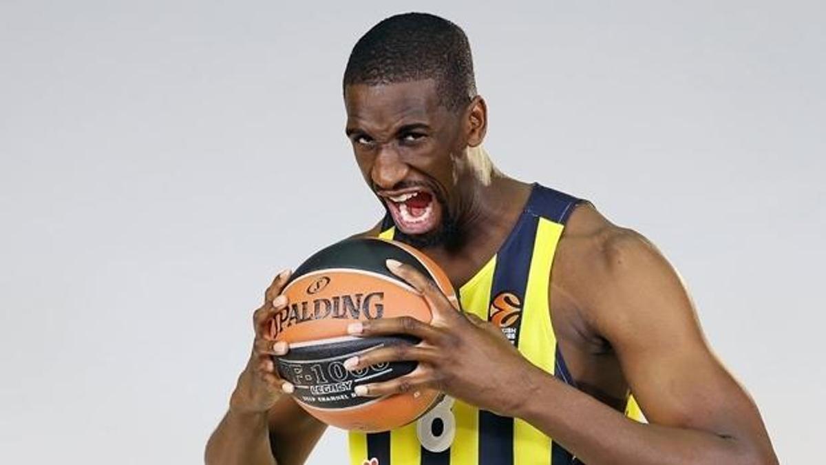 Ekpe Udoh'tan Aziz Yıldırım tweeti