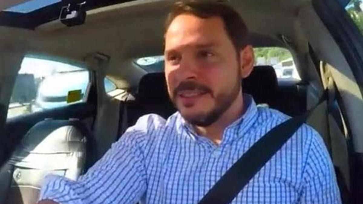 Enerji Bakanı Berat Albayrak, Seçim Taksi'de halkın nabzını tuttu