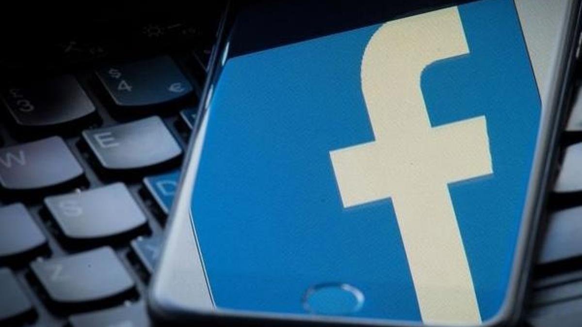 Facebook, 'Çin korkusu'na tuz biber ekti