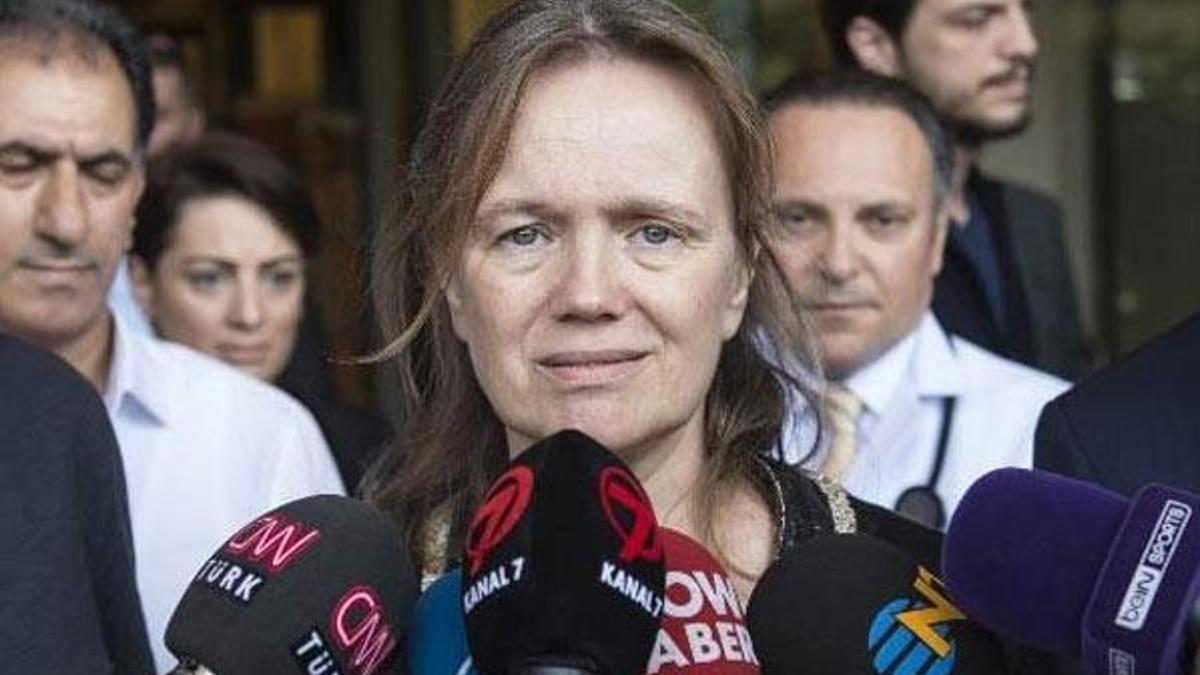 Meltem Demirören Oktay: Nurlar içinde yatsın