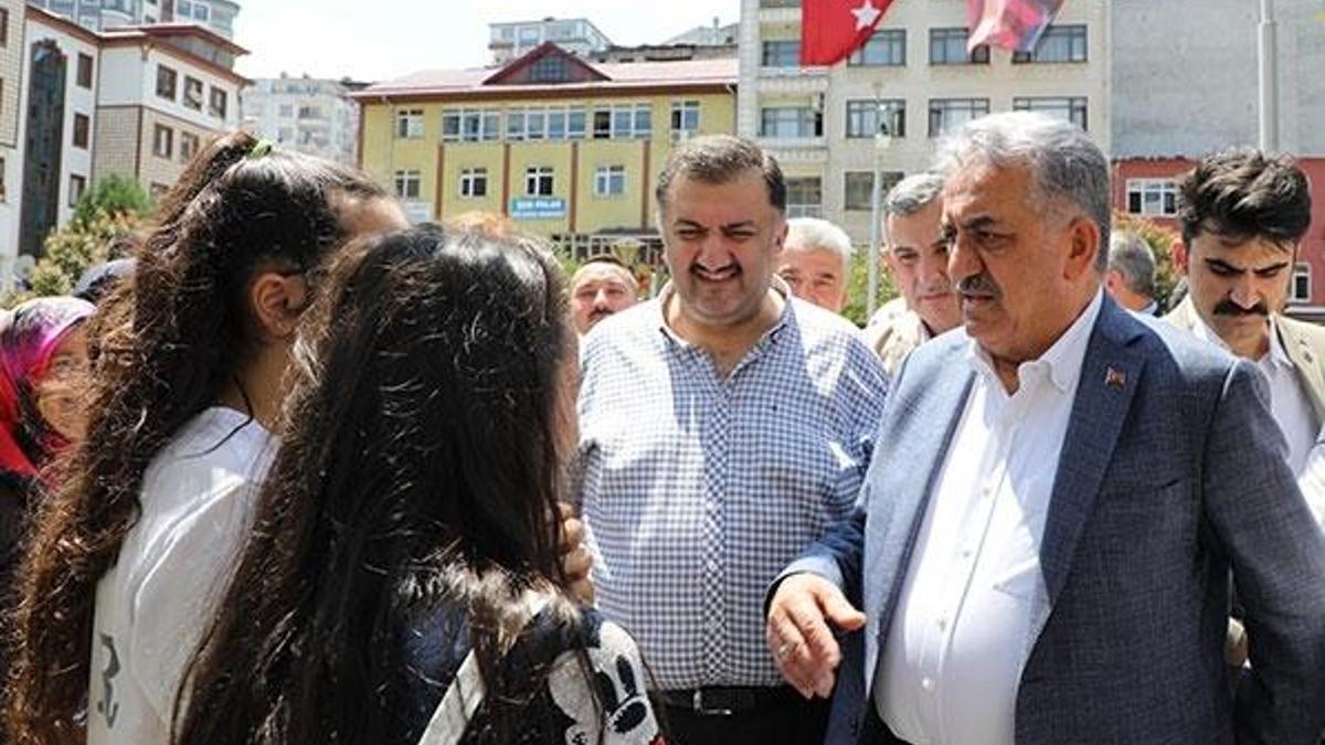 Hayati Yazıcı: 'Nefret tohumları ekiyor!'