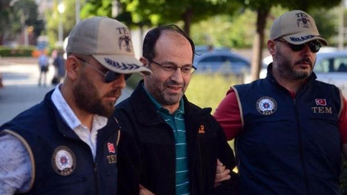 FETÖ'nün altın çocuğu adliyeye sevk edildi