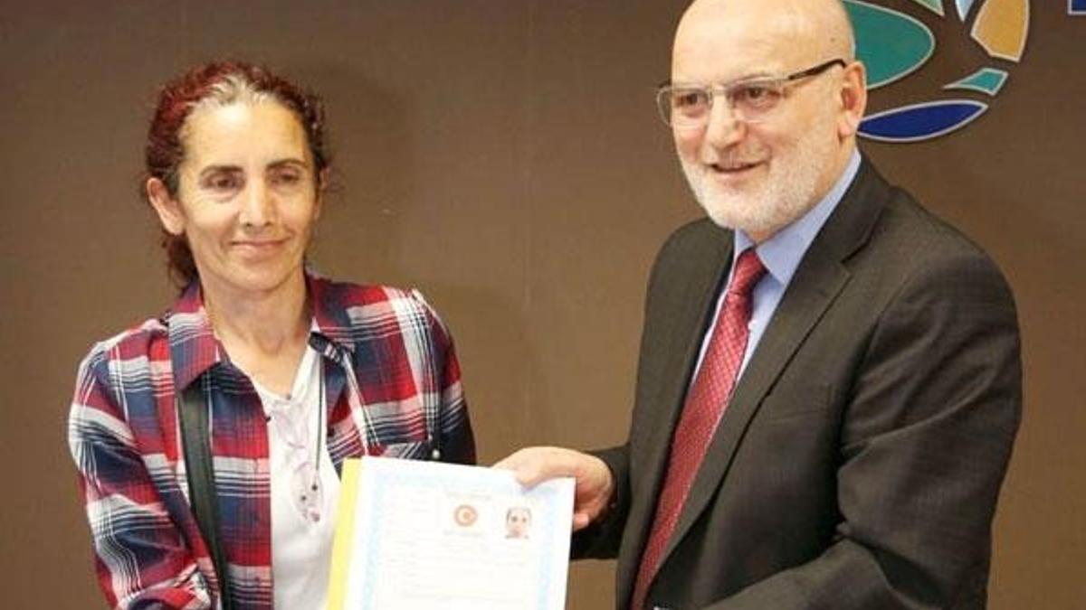 Beykoz'da 85 ailenin tapu sevinci