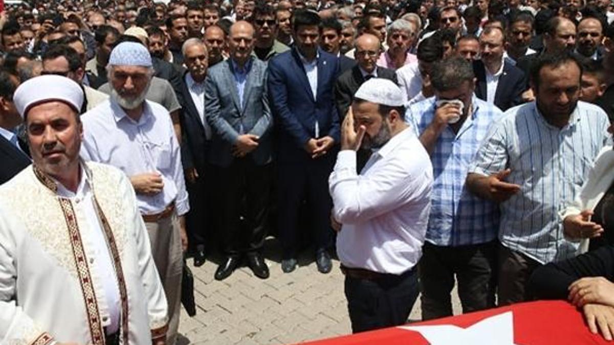 Milletvekili Halil Yıldız'ın kardeşi için tören düzenlendi