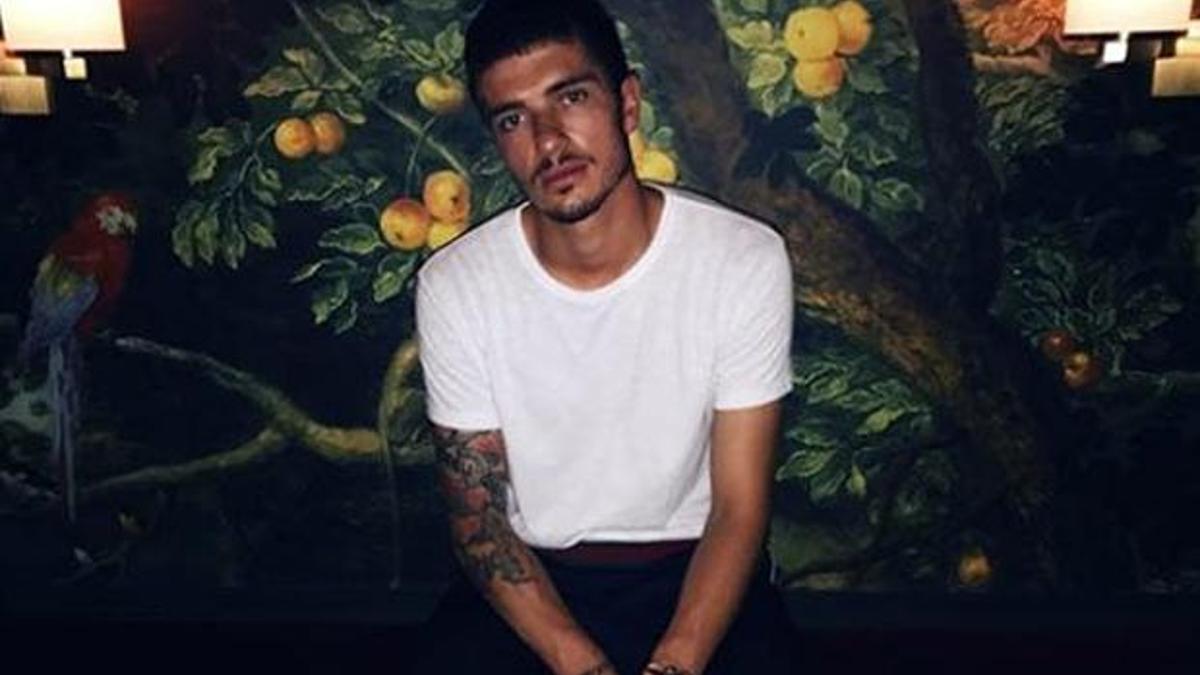 Neustadter: Gay olduğunu açıklamak kariyerine mal olabilir