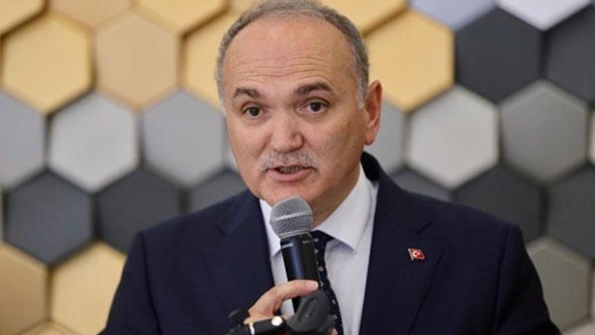 Bakan Özlü: Yerli otomobil 'satın alındı'
