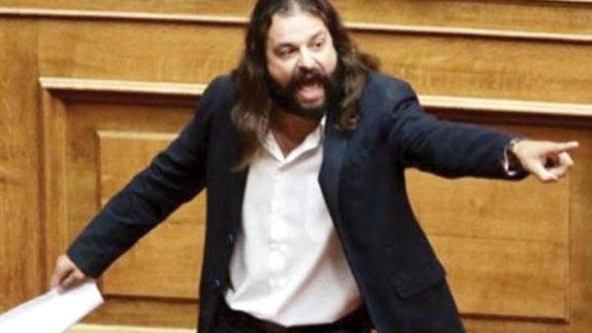 Yunanistan'da darbe çağrısında bulunan milletvekiline gözaltı!