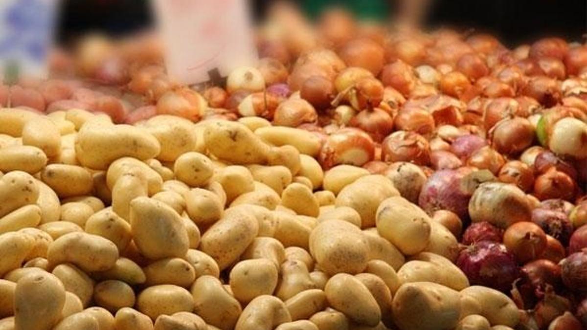 Patatesin kilogram fiyatı yüzde % 94, soğanın ise % 212 yükseldi
