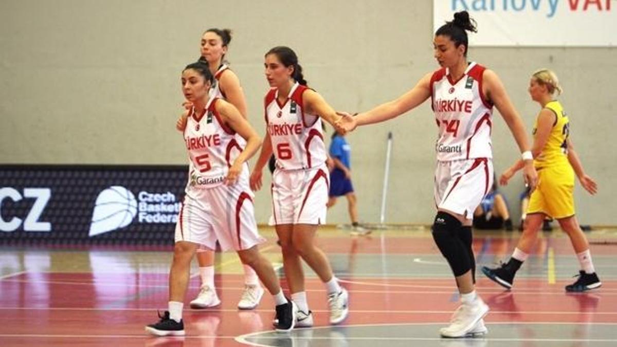 Potanın Perileri, Romanya'yı devirdi
