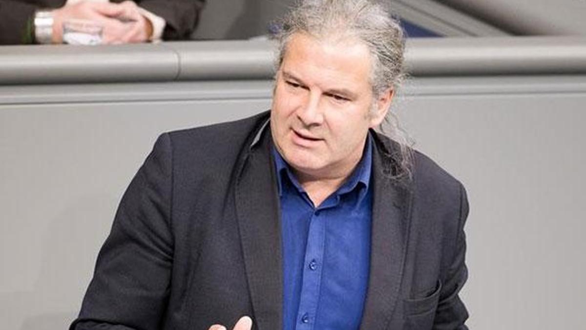 PKK destekçisi Alman vekilin Türkiye'ye girişi engellendi