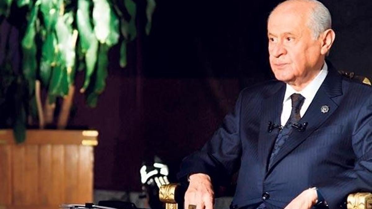 Meclis'in ilk oturumunu Devlet Bahçeli yönetebilir