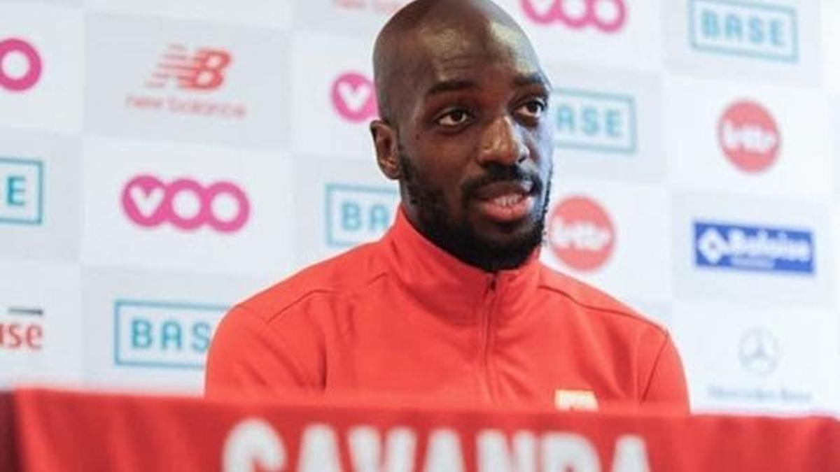 Liege Cavanda'nın bonservisini aldı