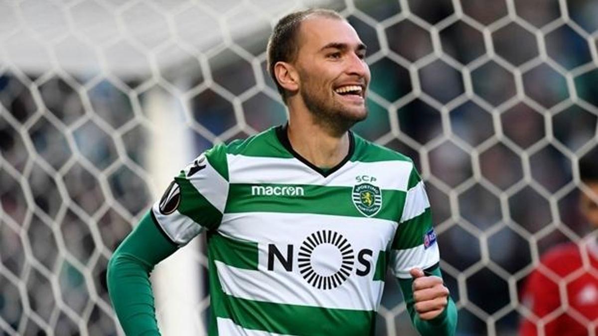 Fenerbahçe, Bas Dost ile anlaştı