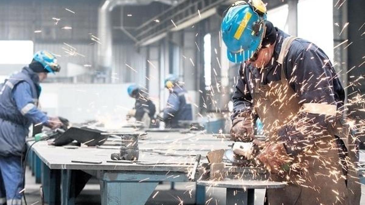 AK Parti 5 yılda 5 milyon ek istihdam hedefliyor