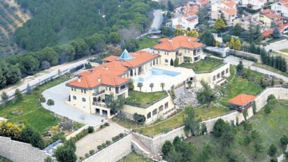Gizli bölme ve altın aranmıştı!