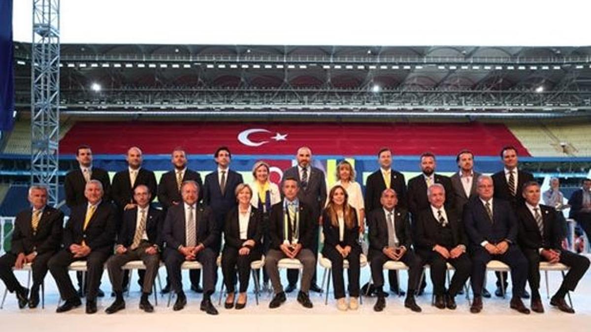 Fenerbahçe yönetiminde görev dağılımı yapıldı!