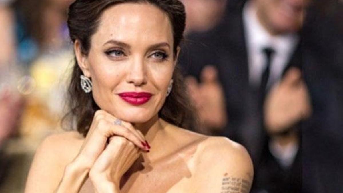 Angelina Jolie, 7'inci çocuğunu Suriye'den evlatlık alıyor