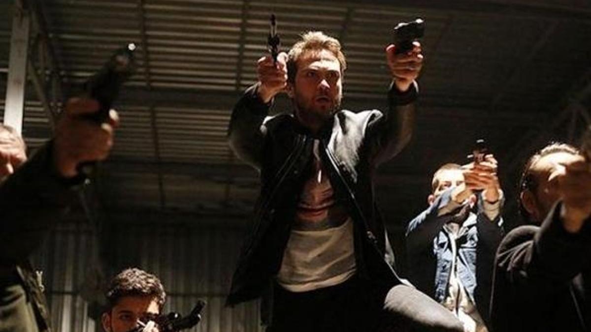 Çukur dizisine sürpriz bir oyuncu katılıyor!