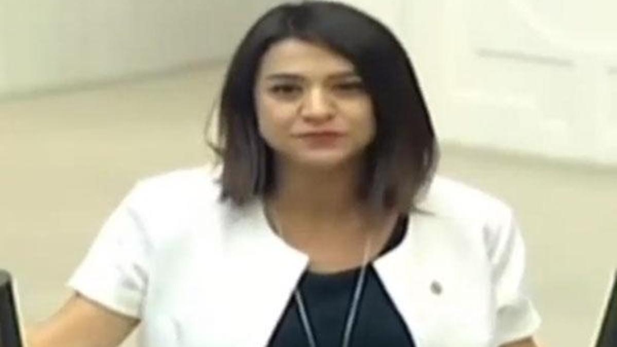 8 aylık hamile vekil böyle yemin etti
