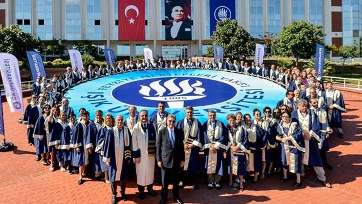 Işık Üniversitesi’nde on bininci mezun coşkusu