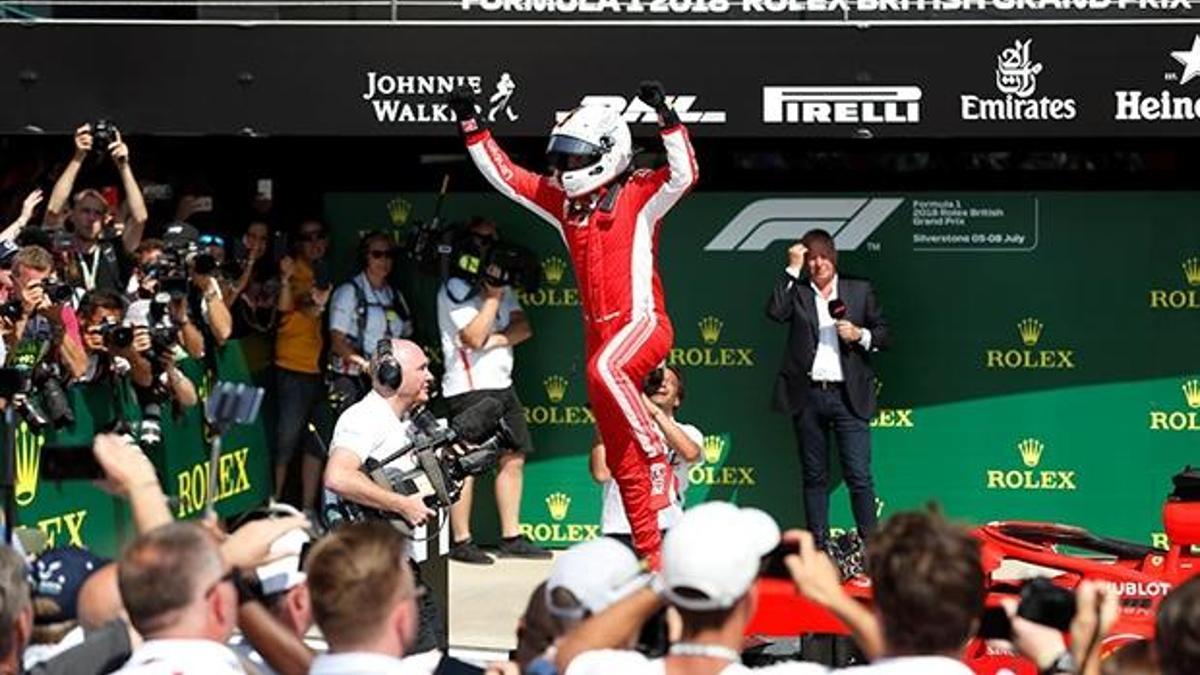 Nefes kesen yarış Vettel'in!