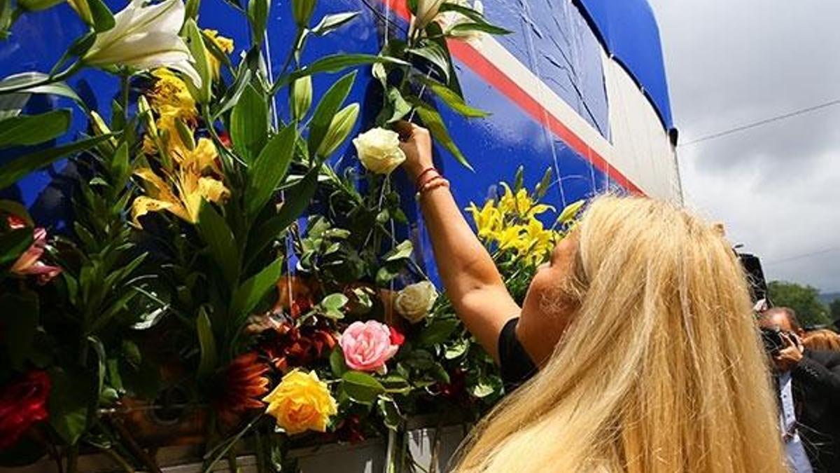 Saraybosnalılar Srebrenitsa kurbanlarını gözyaşlarıyla uğurladı