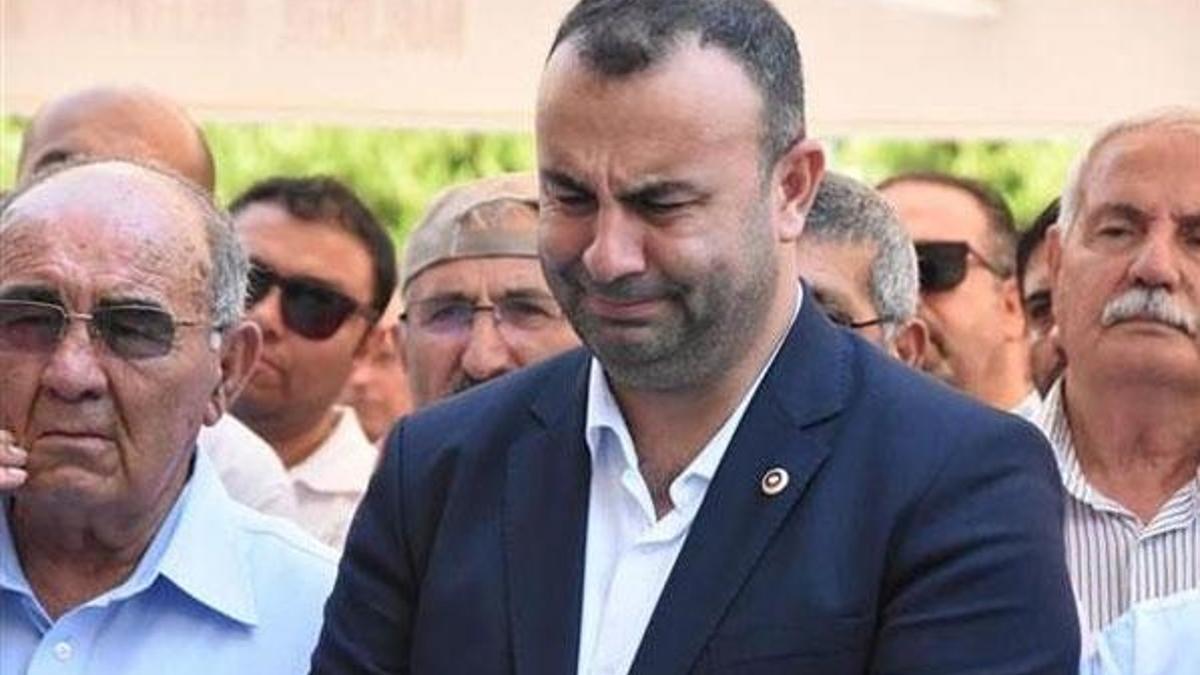 Acı haberi yemin ederken öğrenmişti... CHP'li vekilin gözyaşları