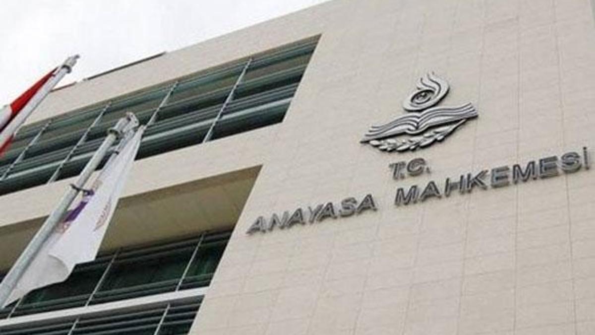 Anayasa Mahkemesi ve Danıştay kanunlarında değişiklik