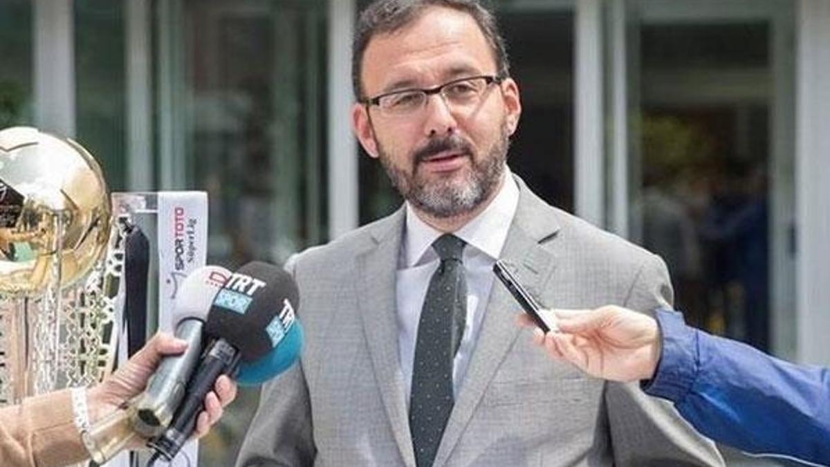 Mehmet Kasapoğlu kimdir?